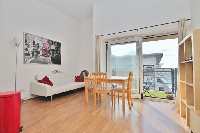 1 Bedroom Flat To Rent In Sheerness Mews, London, E16