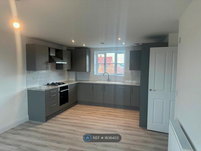 2 Bedroom Flat To Rent In Rosehip Chase, Ely, CB6