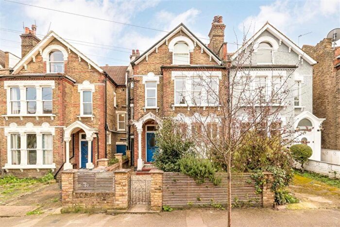 1 Bedroom Flat For Sale In Shell Road, Lewisham, SE13