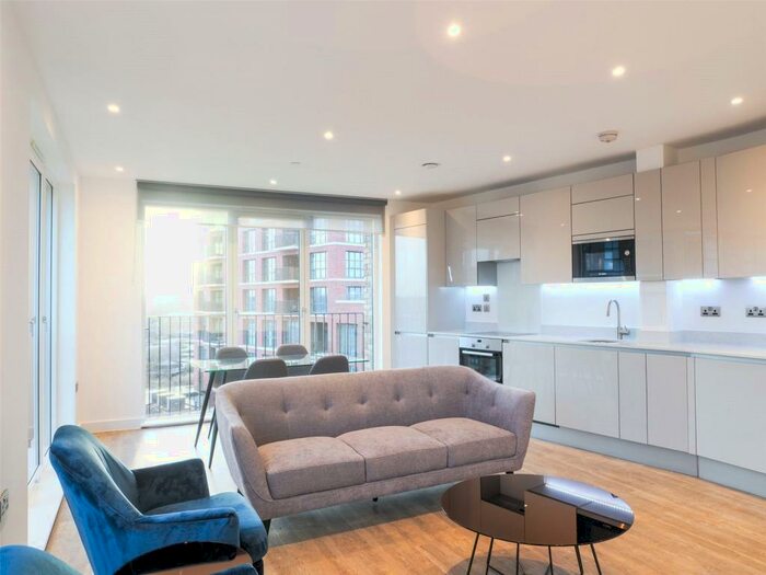 2 Bedroom Apartment To Rent In Surrey Quays Road, London, SE16