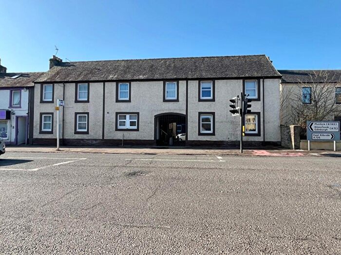 2 Bedroom Flat To Rent In Barn Street, Strathaven, Lanarkshire, ML10