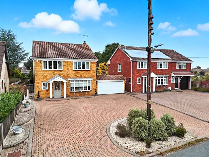 4 Bedroom Detached House For Sale In Heath Road, Ramsden Heath, CM11