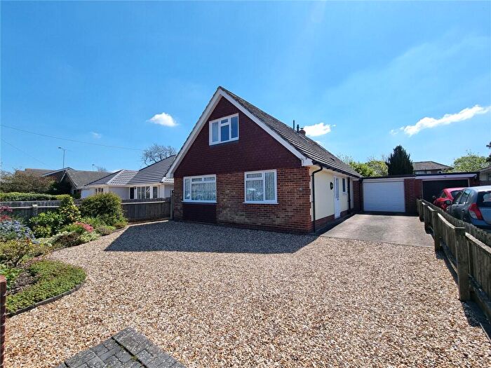 4 Bedroom Bungalow For Sale In Rosewood Gardens, New Milton, Hampshire, BH25
