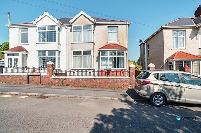 3 Bedroom Semi-Detached House For Sale In Heol Goffa, Llanelli, SA15