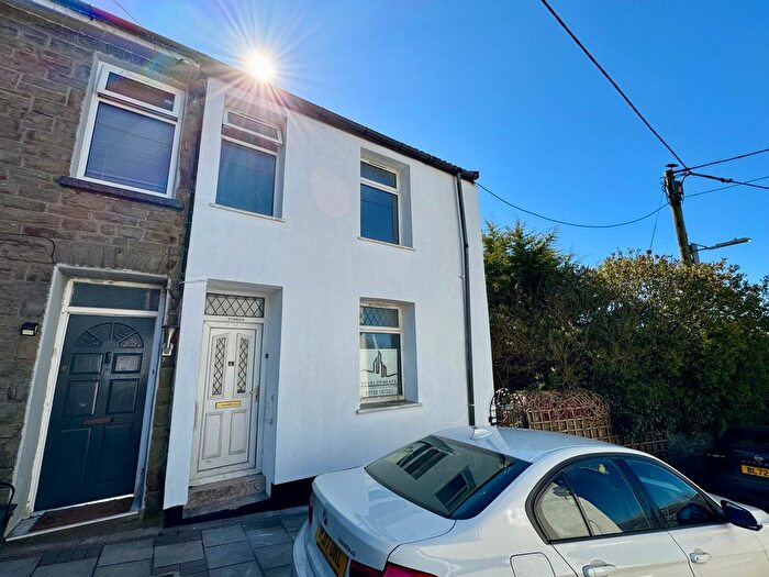 2 Bedroom Semi-Detached House To Rent In Pond Place, Cwmbach, Aberdare, CF44