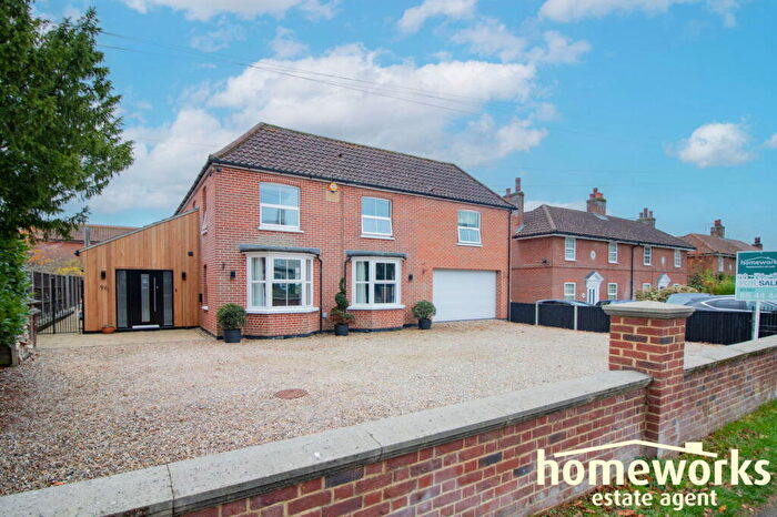 5 Bedroom Detached House For Sale In Norwich Road, Dereham, NR20