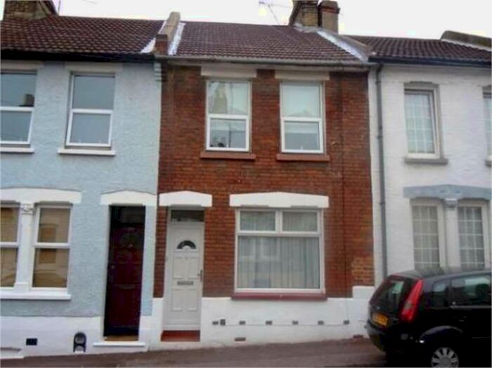 2 Bedroom Property To Rent In Dale Street, Chatham, Kent, ME4