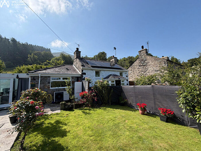 1 Bedroom Cottage For Sale In Off The, Gyrn Goch, Gwynedd, LL54