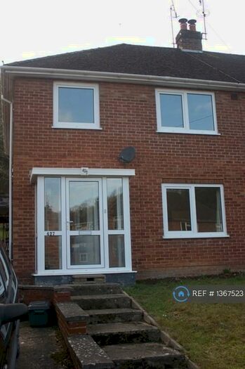 3 Bedroom Semi-Detached House To Rent In Micklefield Road, High Wycombe, HP13