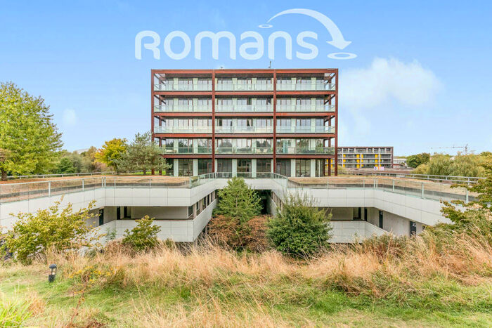 1 Bedroom Apartment To Rent In Lake Shore, BS13