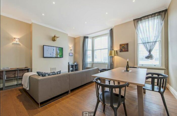 3 Bedroom Flat To Rent In Porchester Terrace, Bayswater, London, W2