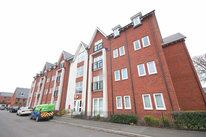 2 Bedroom Apartment To Rent In Houseman Crescent, West Didsbury, Manchester, M20