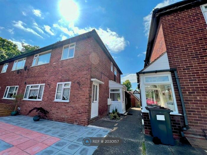 2 Bedroom Maisonette To Rent In Gayhurst Drive, Birmingham, B25