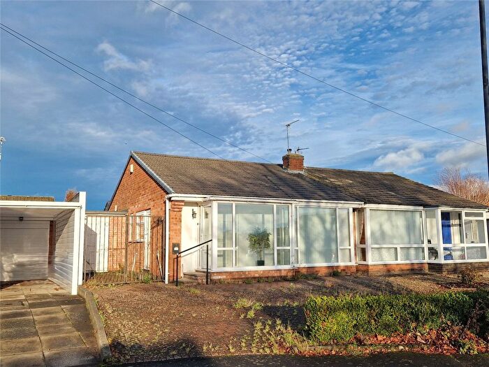 2 Bedroom Bungalow For Sale In Chadderton Drive, Newcastle Upon Tyne, Tyne And Wear, NE5