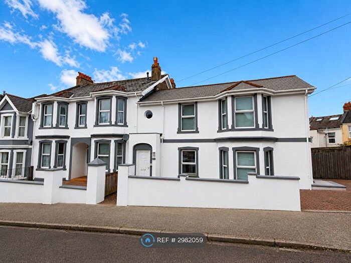 2 Bedroom Flat To Rent In Studley Road, Torquay, TQ1