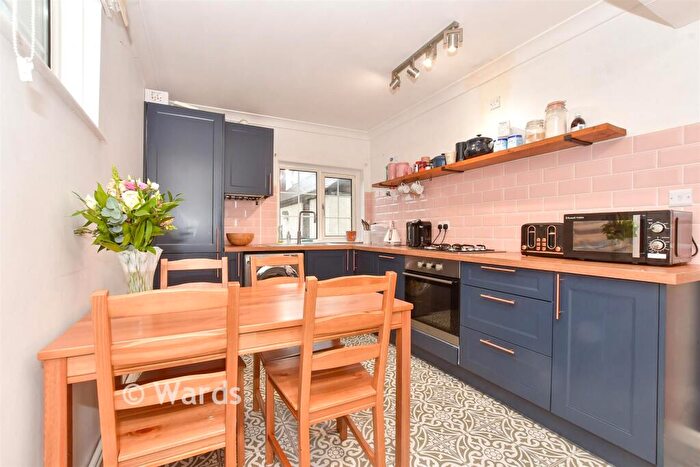 3 Bedroom Semi Detached House For Sale In South Street, Whitstable, Kent, CT5