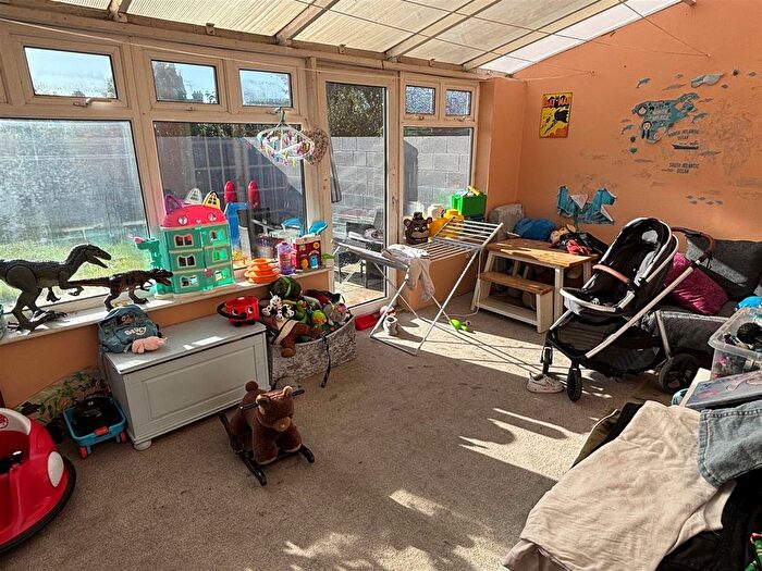 3 Bedroom Semi-Detached House For Sale In Sheldon Road, Chippenham, SN14