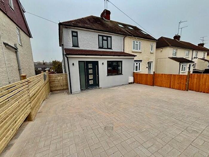 4 Bedroom House To Rent In Beech Road, Strood, ME2