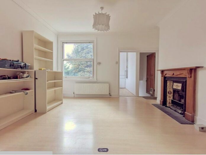 2 Bedroom Flat To Rent In Durnsford Road, London, SW19
