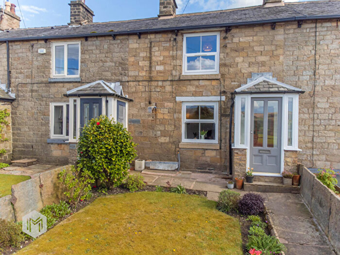 2 Bedroom Cottage For Sale In Bradshaw Road, Bradshaw, Bolton, BL2