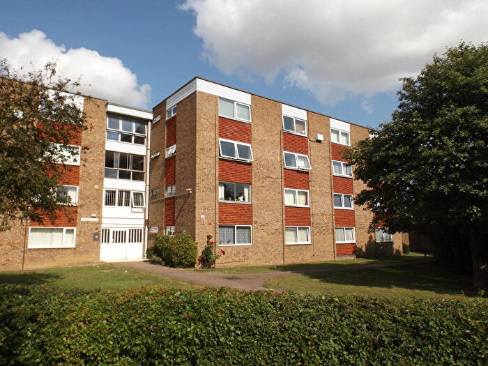 1 Bedroom Flat To Rent In Brickhill, Bedford, MK41