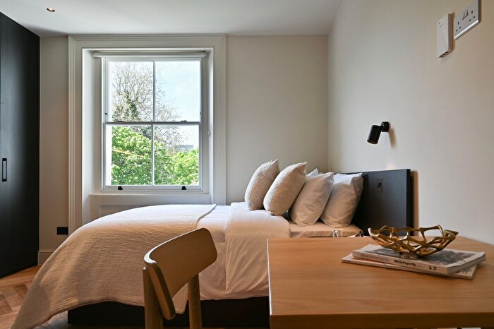 Studio To Rent In St. Stephens Crescent, London, W2