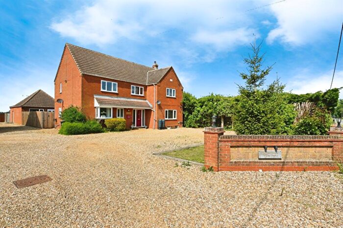 5 Bedroom Detached House For Sale In The Drove, Barroway Drove, Downham Market, PE38