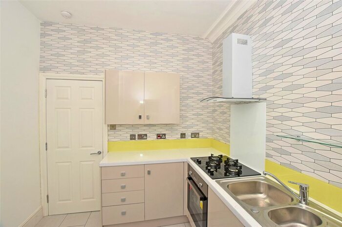 2 Bedroom Flat To Rent In Plasgwyn, Temple Street, Llandrindod Wells, Powys, LD1