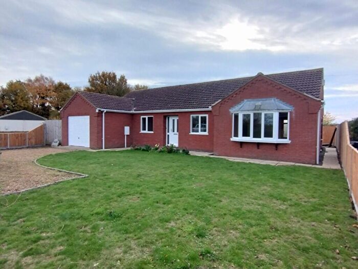 3 Bedroom Detached Bungalow To Rent In Draw Dyke, Sutton St James, PE12