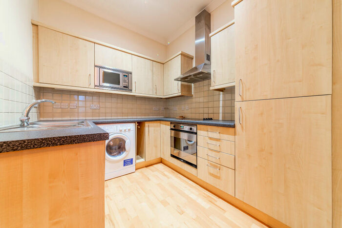 1 Bedroom Apartment To Rent In Ludgate Square, London, EC4M