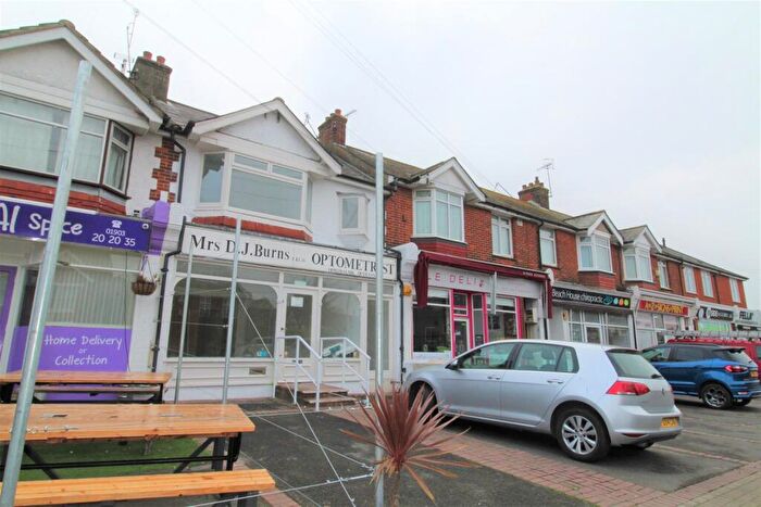 2 Bedroom Flat To Rent In South Farm Road, Worthing, BN14