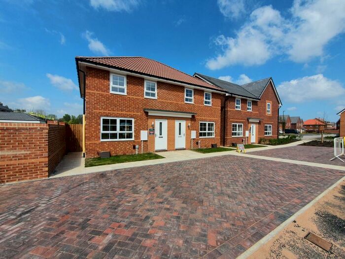 3 Bedroom House To Rent In Deering Close, Doncaster, DN2