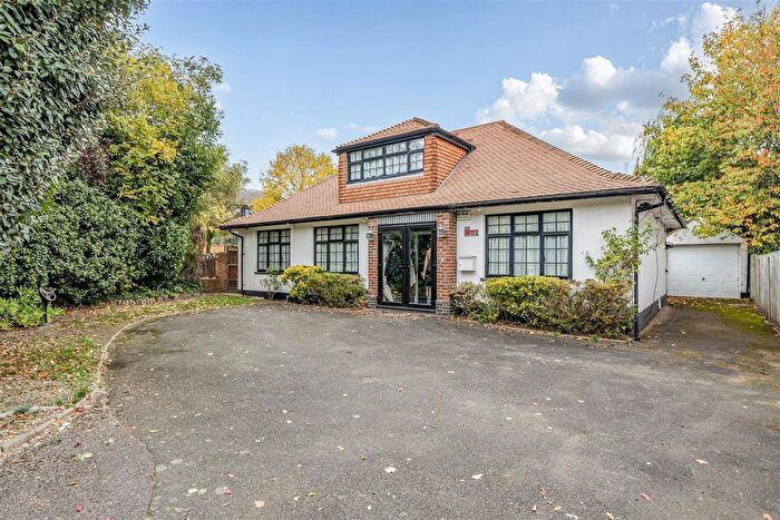4 Bedroom Bungalow For Sale In Old Church Lane, Stanmore, HA7