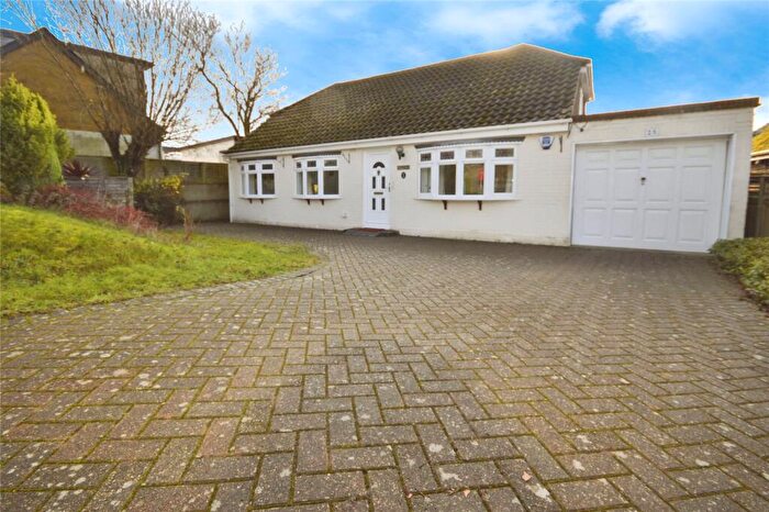 4 Bedroom Bungalow For Sale In Cooling Road, High Halstow, Rochester, Kent, ME3