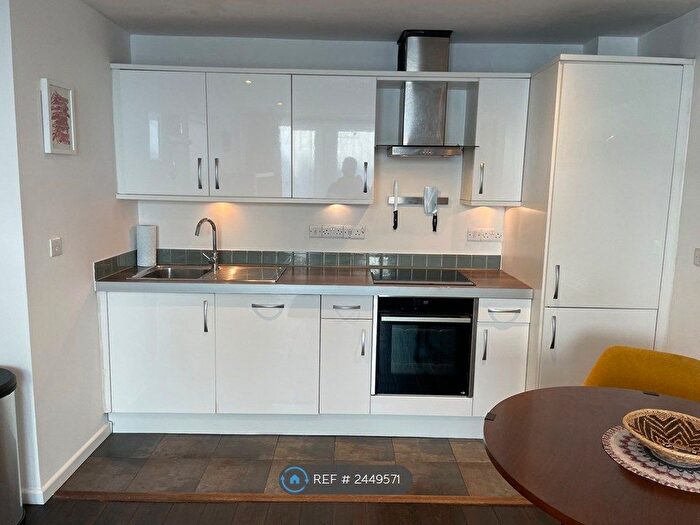 1 Bedroom Flat To Rent In Brandon Villas, Bristol, BS8