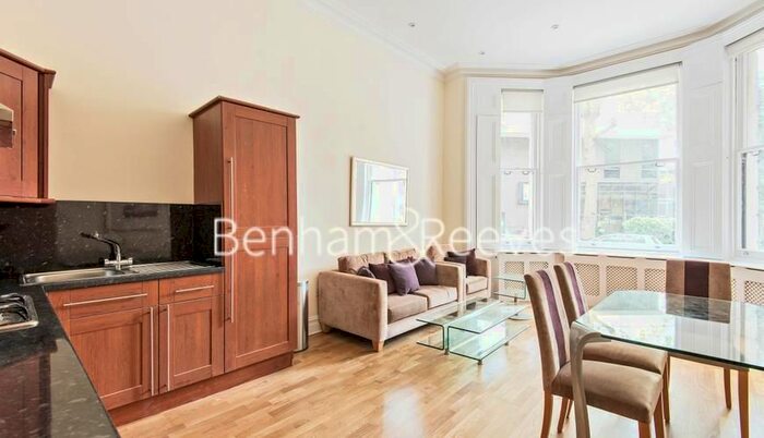 1 Bedroom Flat To Rent In Ashburn Gardens, Kensington, SW7