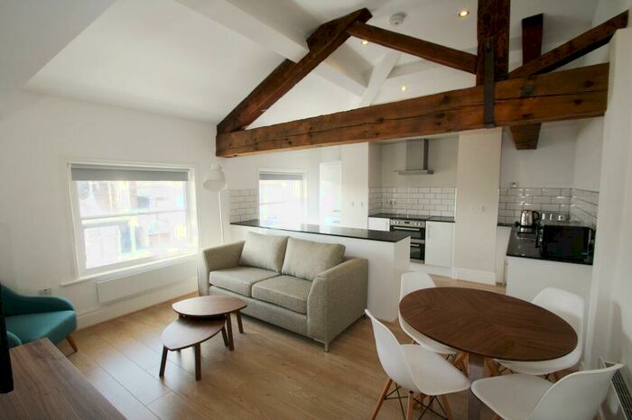 2 Bedroom Flat To Rent In New Briggate, Leeds, West Yorkshire, LS1
