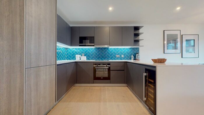 3 Bedroom Flat To Rent In Cremer Street, London, E2