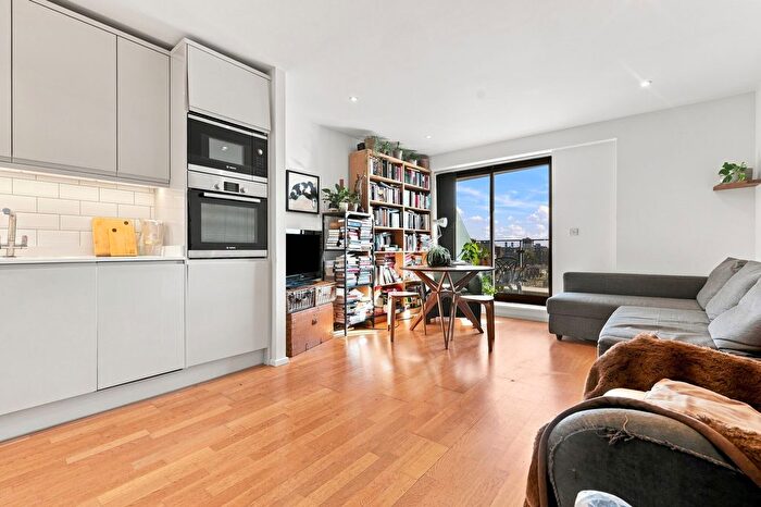 1 Bedroom Flat For Sale In Arta House, Limehouse, E1