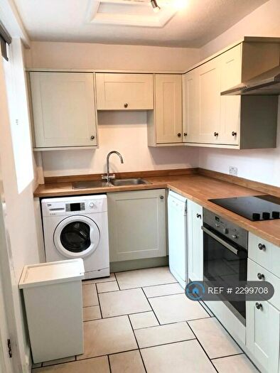 3 Bedroom Terraced House To Rent In Vincent Road, Sheffield, S7