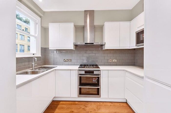 3 Bedroom Flat To Rent In Pennington Drive, London, N21