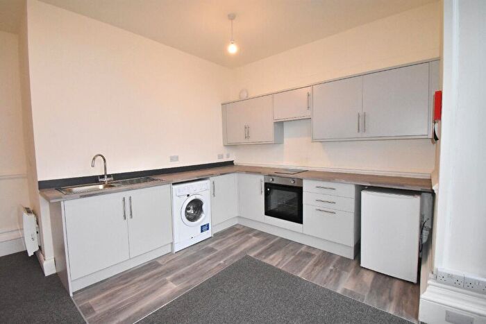 1 Bedroom Flat To Rent In Flat Rank House, Hull, HU2
