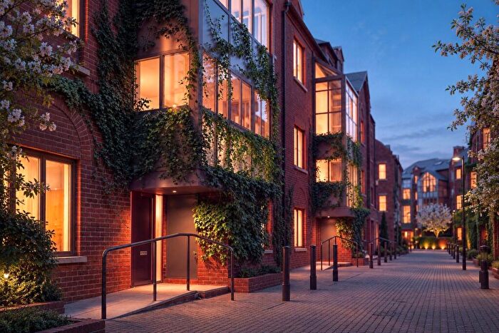 2 Bedroom Apartment For Sale In Angel Village, City Road, EC1V