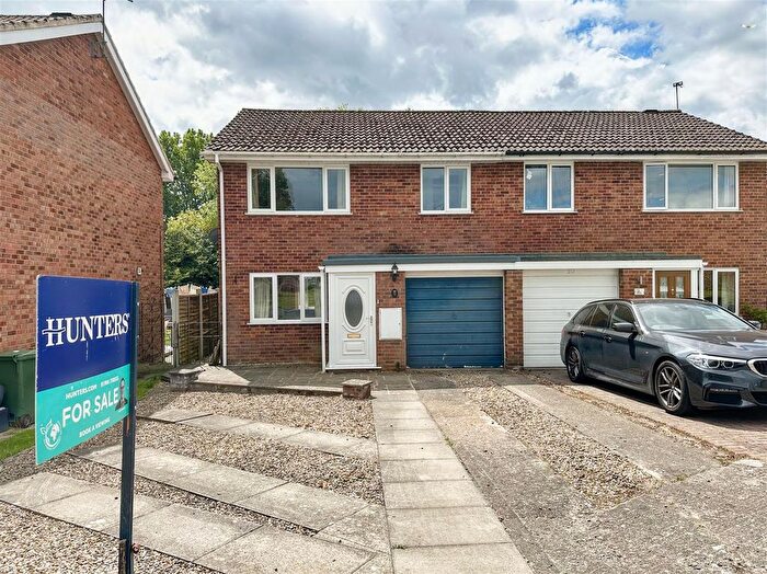 3 Bedroom Semi-Detached House For Sale In Thornhills, Haxby, YO32
