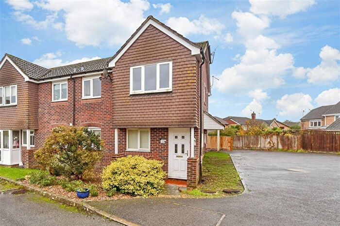1 Bedroom Maisonette For Sale In Camelot Close, Southwater, Horsham, West Sussex, RH13