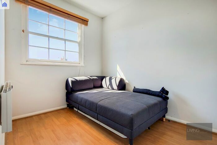 1 Bedroom Flat To Rent In Offord Road, London, N1