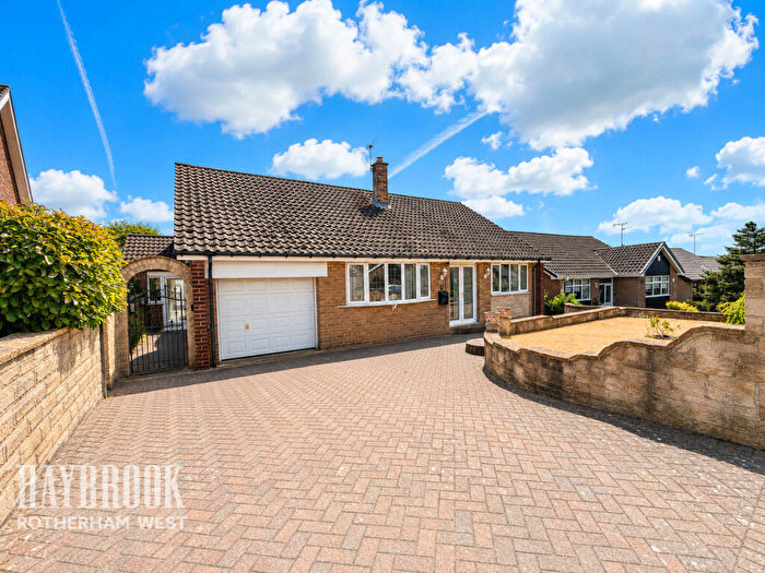 3 Bedroom Detached Bungalow For Sale In Spinneyfield, Rotherham, S60