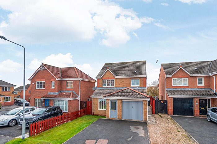 3 Bedroom Detached House For Sale In David Crescent, Dunfermline, KY11