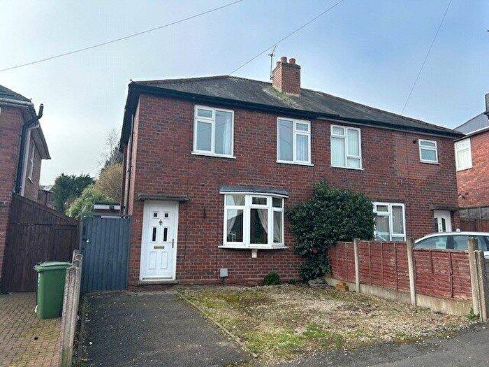 3 Bedroom Semi Detached House For Sale In Red Leasowes Road, Halesowen, West Midlands, B63