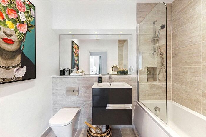 1 Bedroom Flat For Sale In The Chocolate Factory, Quarry Road, Tunbridge Wells, Kent, TN1 - Photo 11